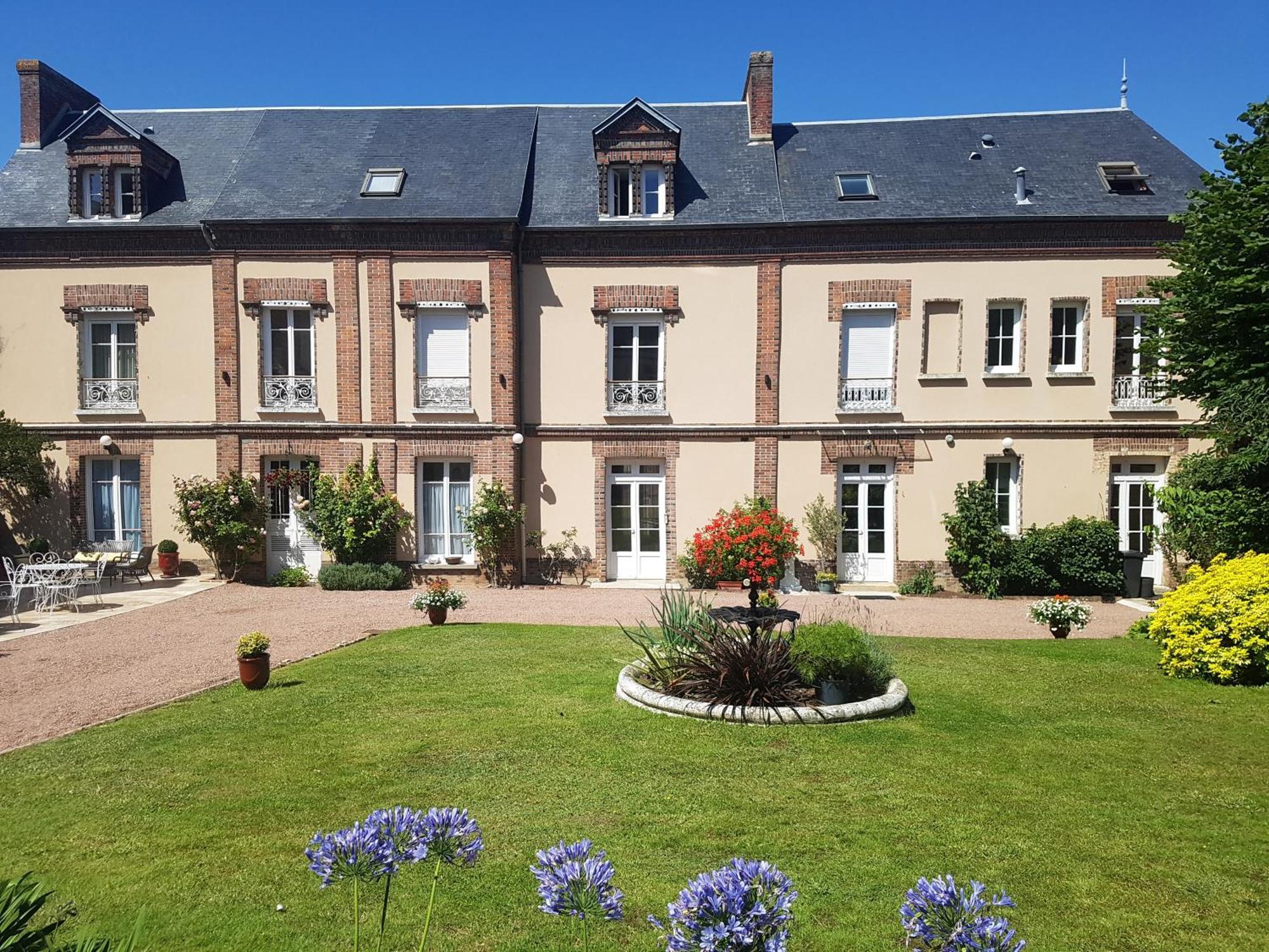 Le Clos Saint-Germain Rugles Exterior photo