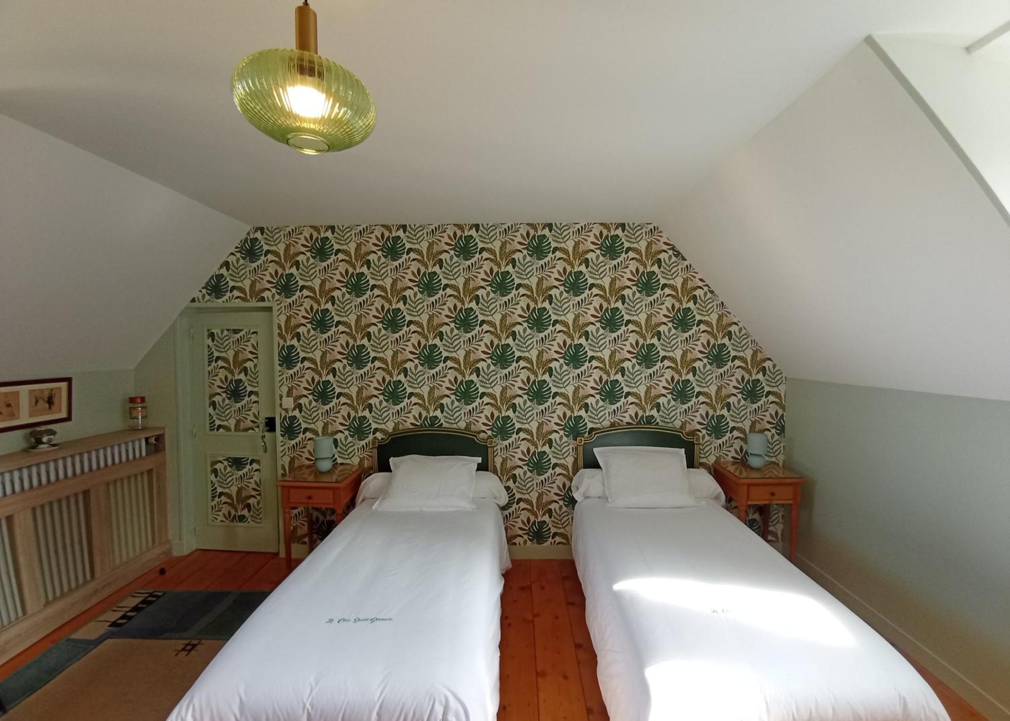 Le Clos Saint-Germain Rugles Exterior photo